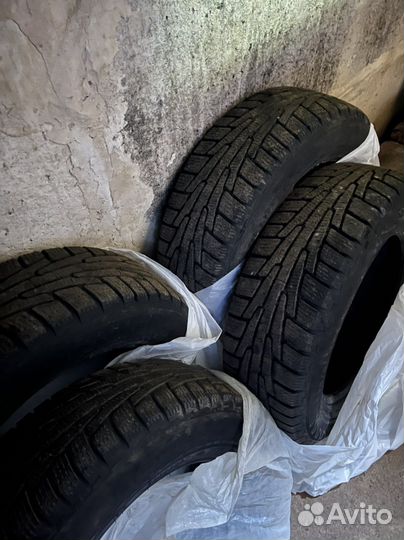 Nokian Tyres Hakkapeliitta R SUV 225/65 R17 106R