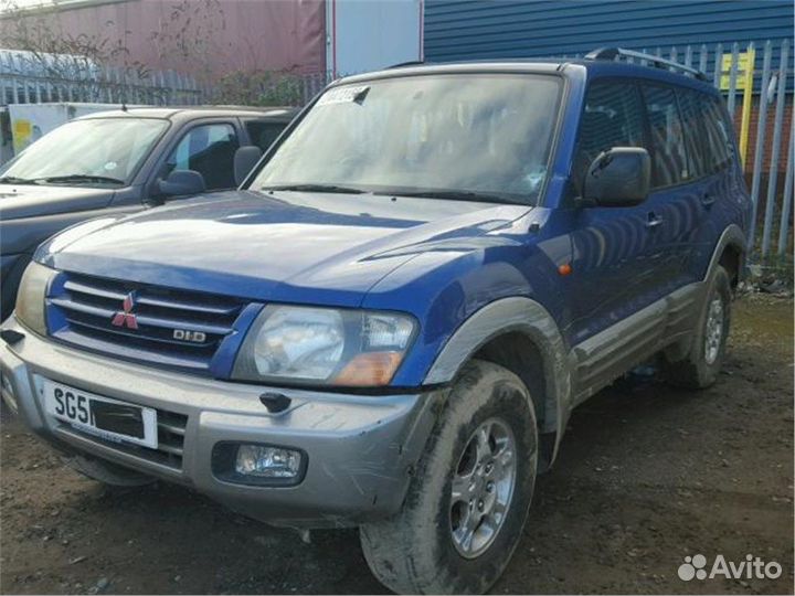 Разбор на запчасти Mitsubishi Pajero / Montero
