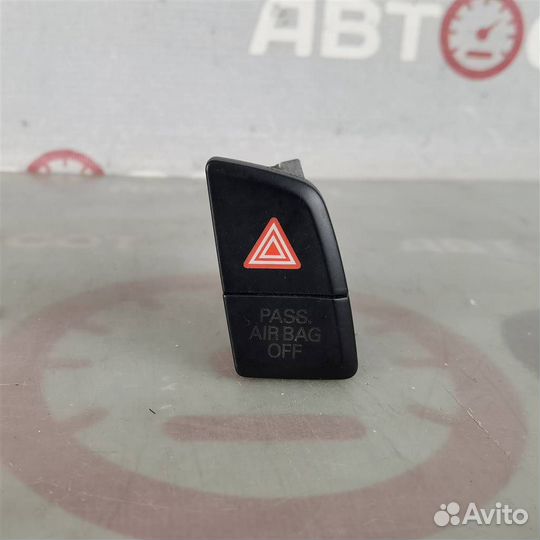 Кнопка аварийного сигнала Audi Q5 8R 2013-2017