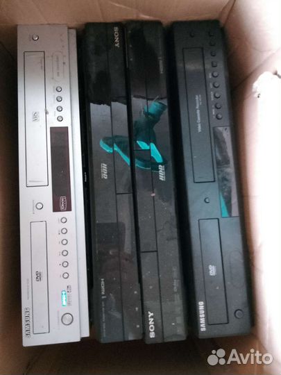 Видеомагнитофон