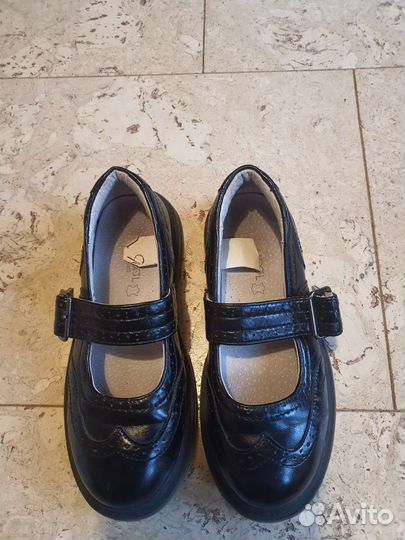 Туфли девочке р.33