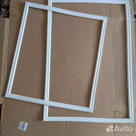 Уплотнитель двери холодильника 1110х550 мм