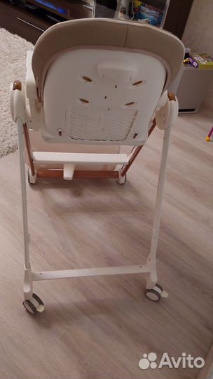 Стульчик для кормления happy baby berny v2