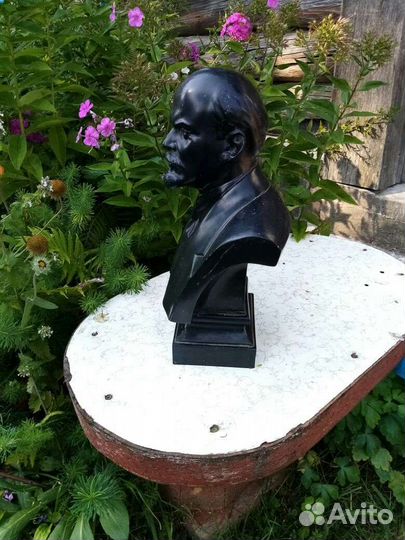 Бюст ленина СССР