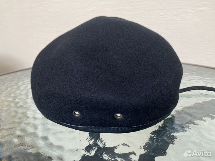 Берет бесшовный черный