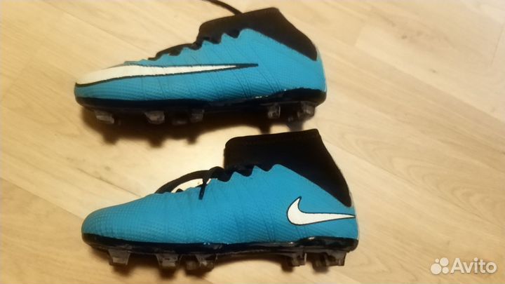 Футбольные бутсы nike mercurial. 39 размер