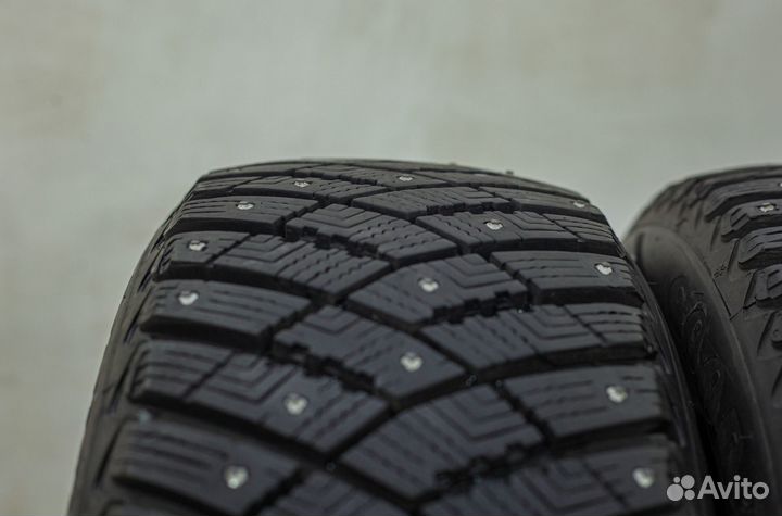 Goodyear Ultragrip Ice Arctic 205/60 R16 96T