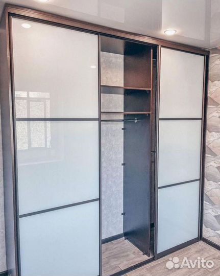 Шкаф купе вместительный