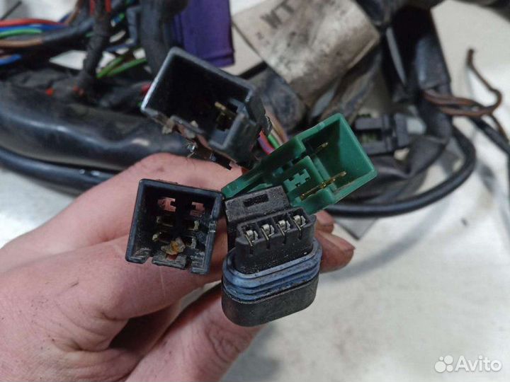 Моторная коса Opel Vectra A седан 1.8I 1995