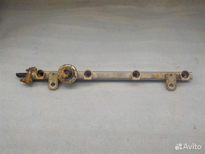 Рейка топливная (рампа) KIA Sportage III (SL) 201