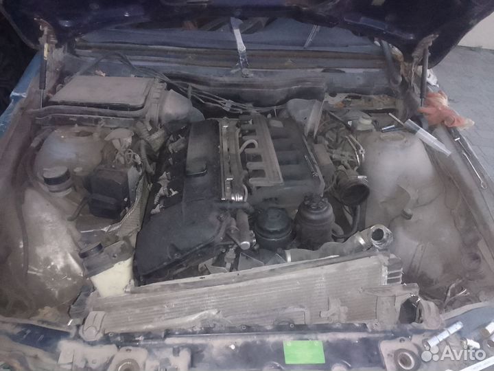 Двигатель по частям Bmw 5 Е39 2.8