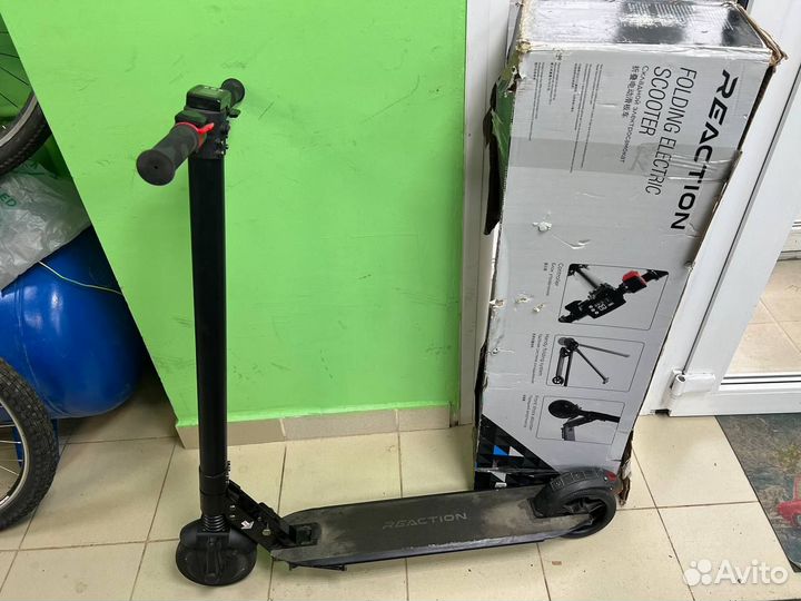 Электросамокат RE:action E-scooter (т12041)