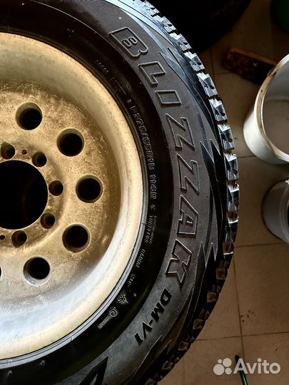 Bridgestone Blizzak DM-V1 275/65 R18