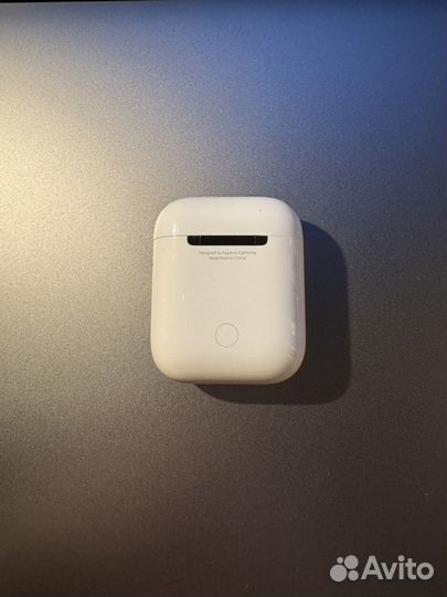 Наушники AirPods