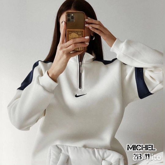 Свитшот Nike