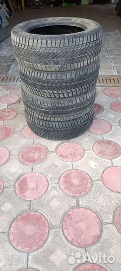 Bridgestone Blizzak LM-005 225/60 R17