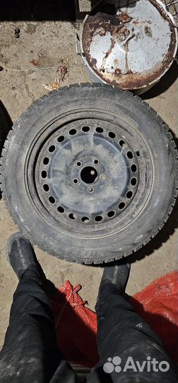 Bridgestone Blizzak WS-60 215/55 R16