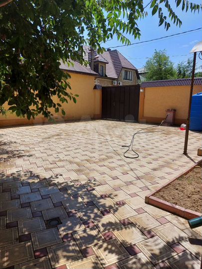 Дом 200 м² на участке 4 сот.