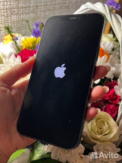 iPhone 12, 64 ГБ