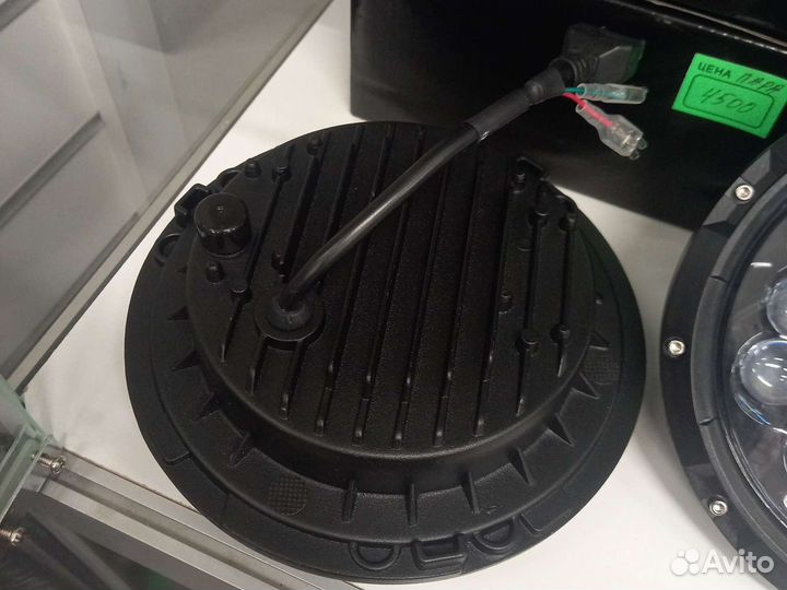 Фары Нива 4 линзы с ходовым огнём.Новые