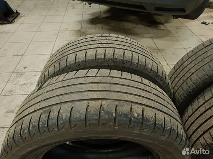 Bridgestone Turanza T005 215/60 R16 95