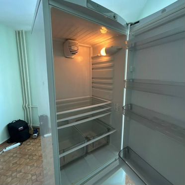 Ремонт холодильников / Ремонт холодильников с выездом / Мастер по ремонту холодильников