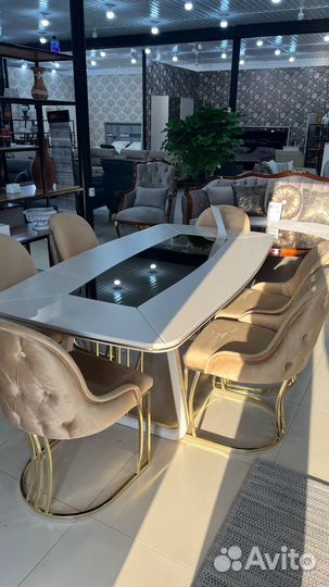 Стол и стулья LUX