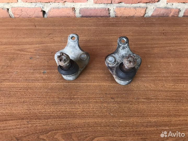 Шаровая опора Toyota RAV 4 CA40