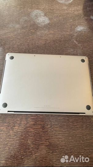 Apple MacBook Pro 13 256Гб TouchBar. Как новый