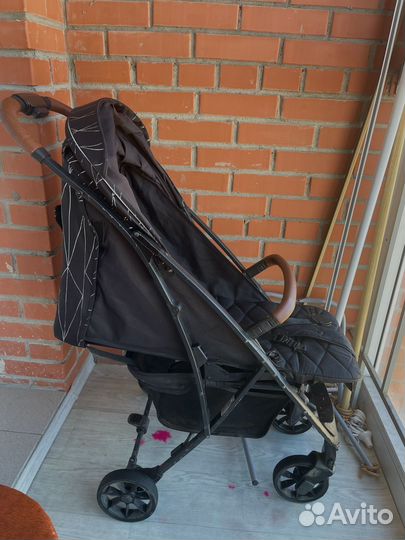 Коляска прогулочная