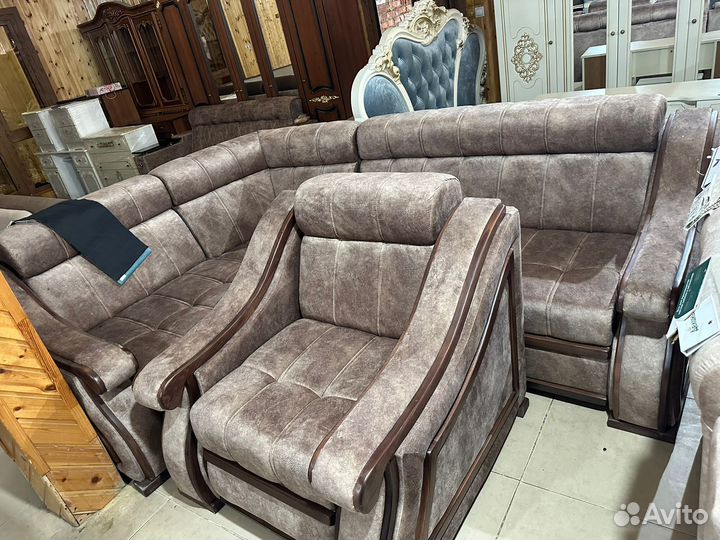 В наличии.Мягкая мебель диваны и кресла комплект