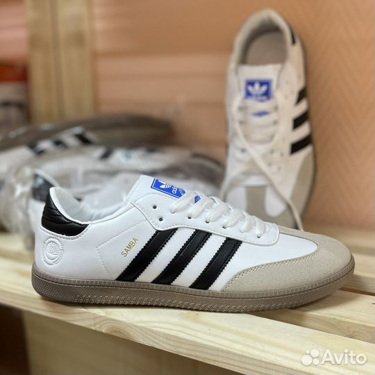 Кроссовки Adidas