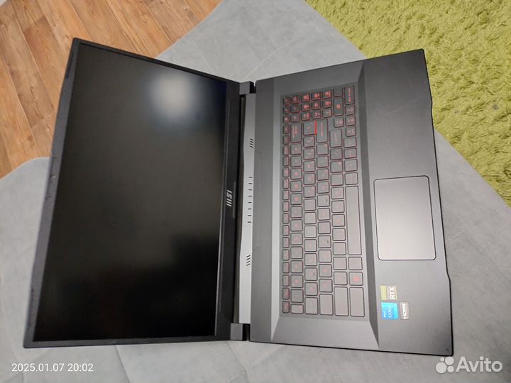 MSI 17.3 144Гц/RTX 3050TI/32gb/i5-12450H/512gb