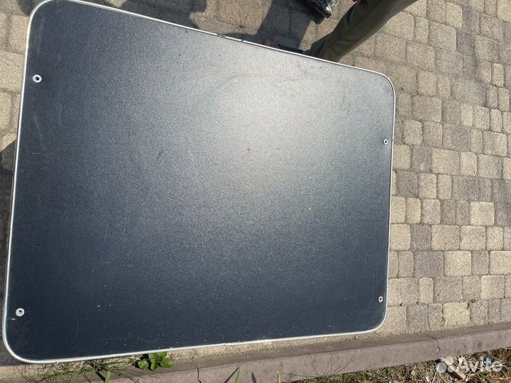 Стол