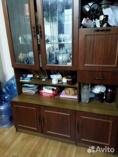 Шкаф сервант