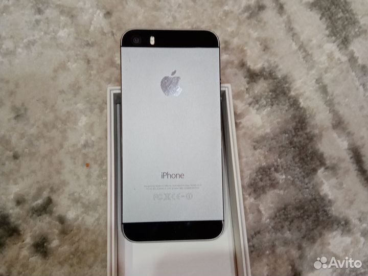 iPhone 5S, 16 ГБ