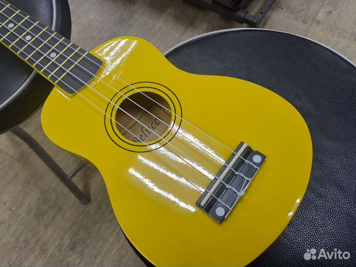 Укулеле сопрано жёлтая