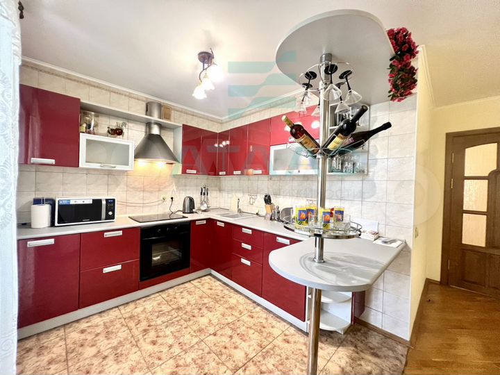 4-к. квартира, 133,1 м², 2/6 эт.