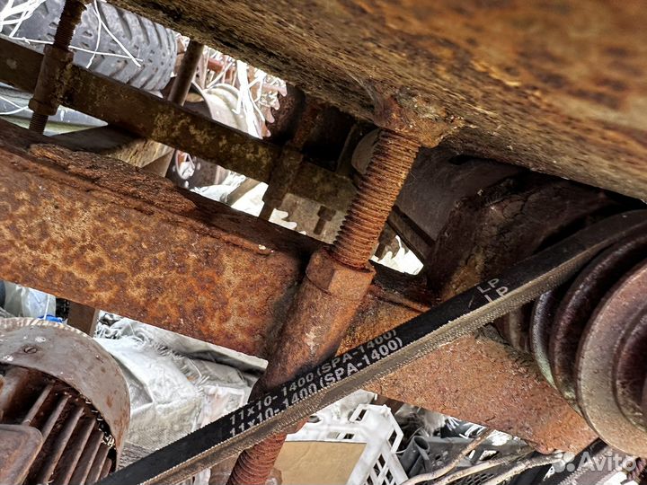 Станок с циркуляркойи рубанком