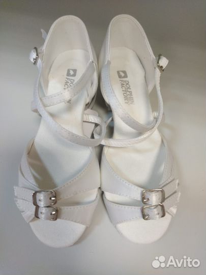 Новые туфли бальные для девочки размер 21см