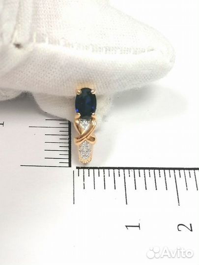 Серьги с синтетическим камнем Золото