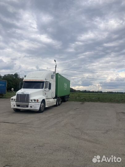 Freightliner CL120064ST, 2004