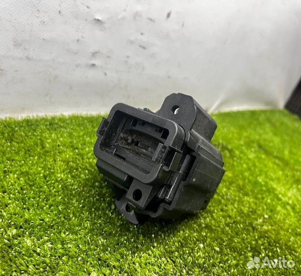 Замок зажигания Audi A4