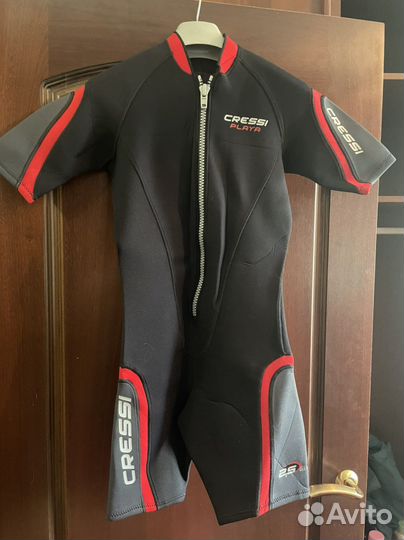 Гидрокостюм