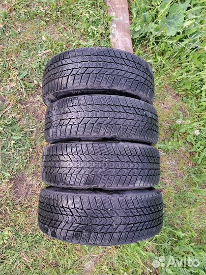 Roadstone Winguard Ice Plus 185/60 R15