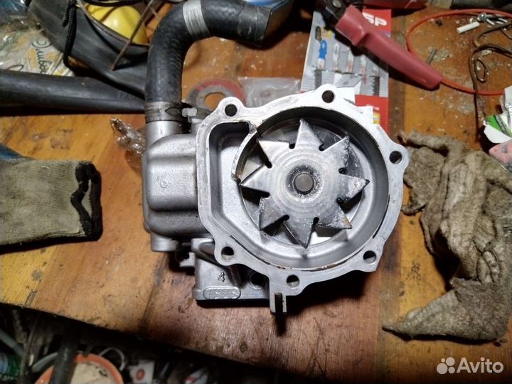 Водяная помпа subaru