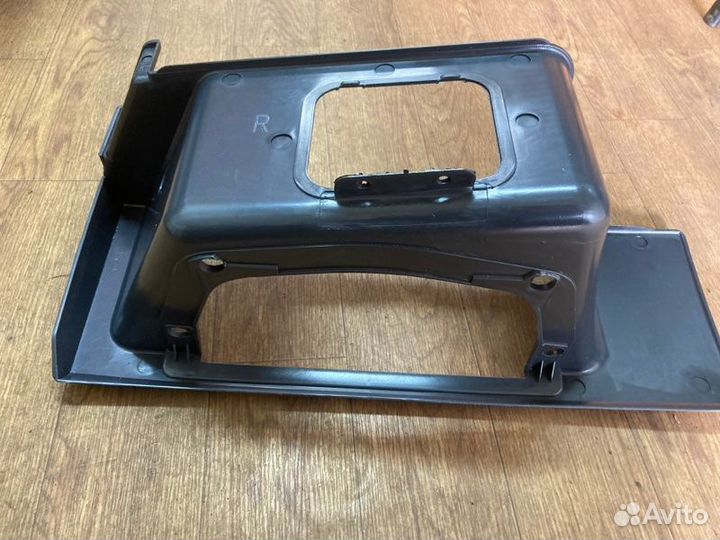 Подножка нижняя, входная (узкая кабина) правая Man