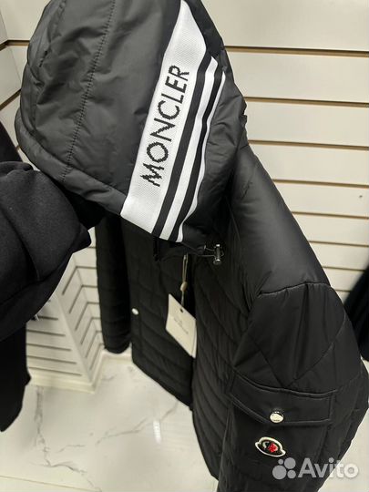 Куртки Moncler