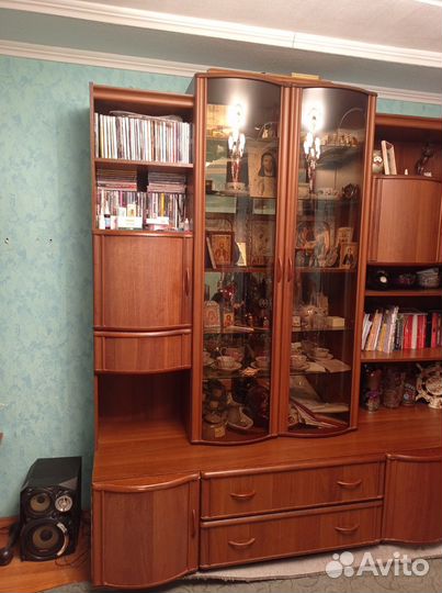 Стенка в гостиную бу