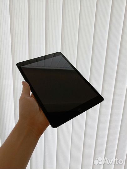 iPad 8 10.2 (2021)
